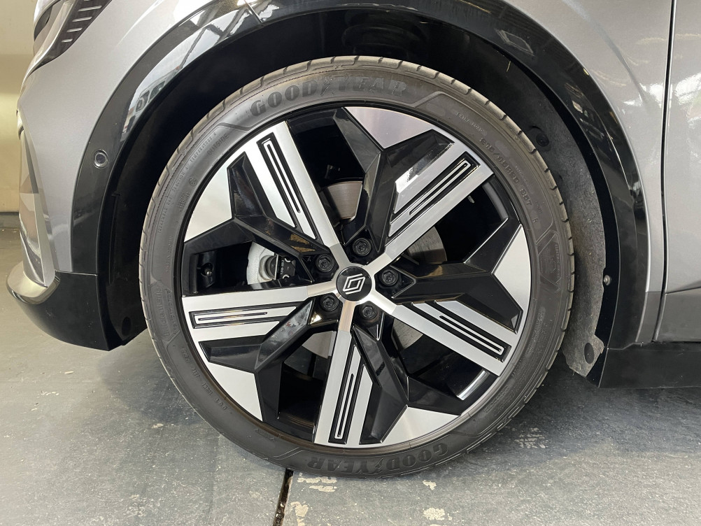 Acheter Renault Megane E-Tech Megane E-Tech EV60 220 ch super charge Iconic 5p occasion dans les concessions du Groupe Faurie