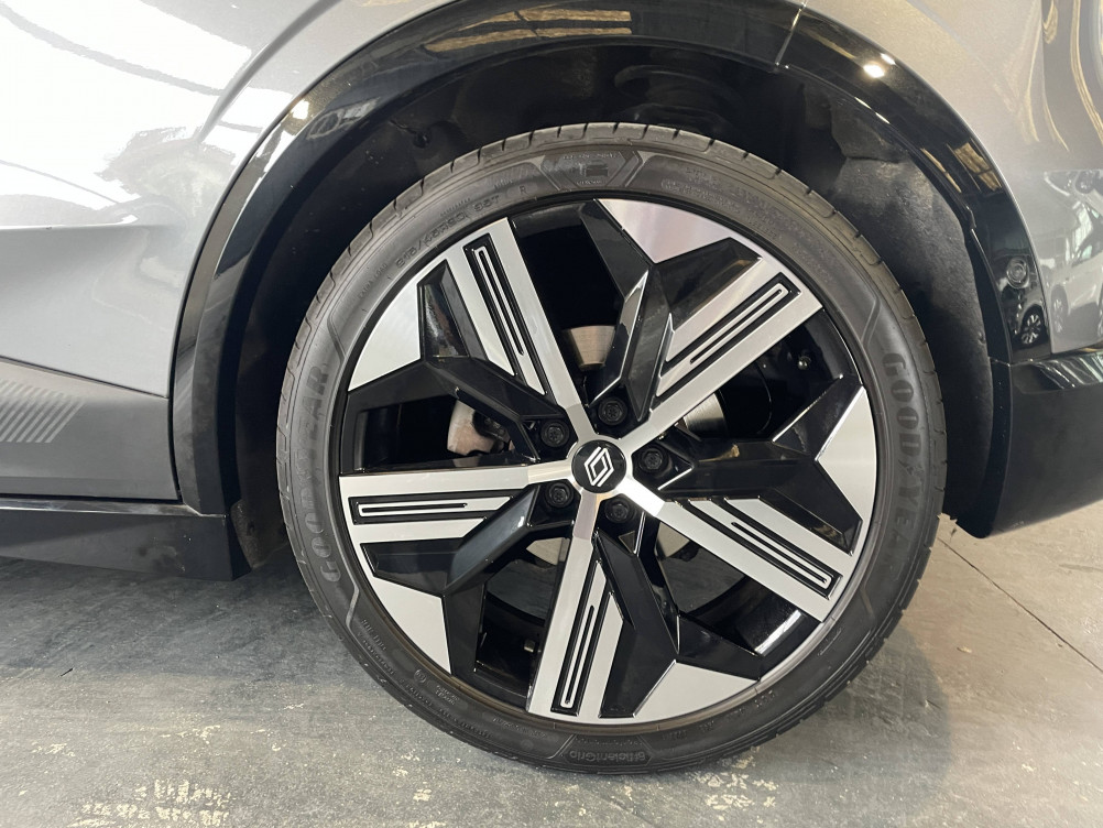 Acheter Renault Megane E-Tech Megane E-Tech EV60 220 ch super charge Iconic 5p occasion dans les concessions du Groupe Faurie