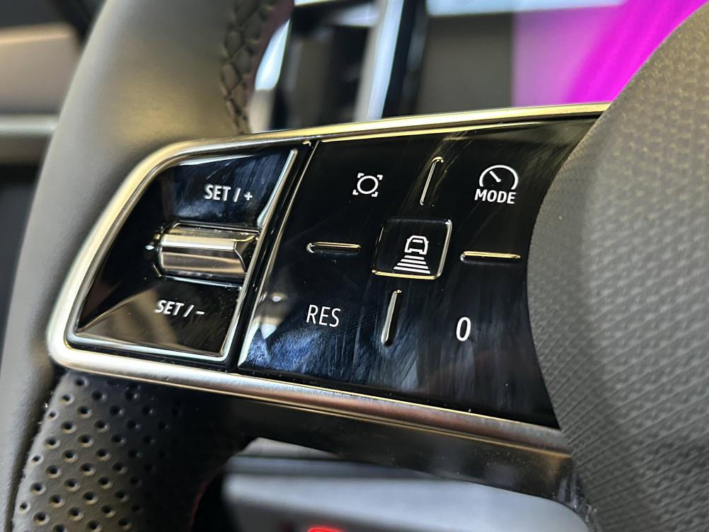 Acheter Renault Espace 6 Espace E-Tech full hybrid 200 GSR2 Iconic 5p occasion dans les concessions du Groupe Faurie