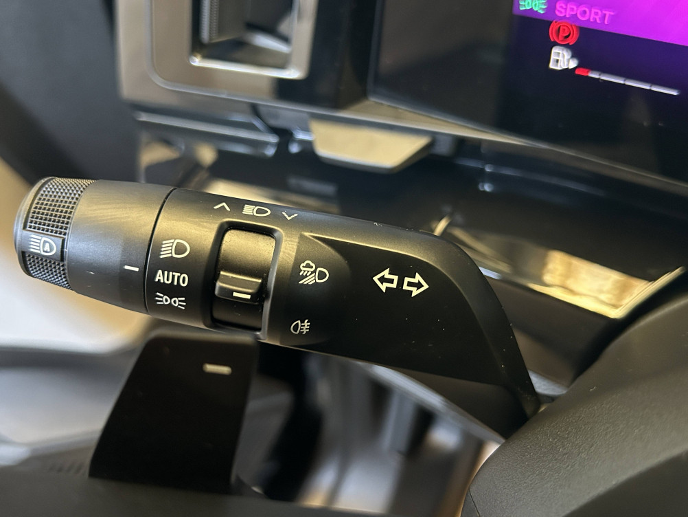 Acheter Renault Espace 6 Espace E-Tech full hybrid 200 GSR2 Iconic 5p occasion dans les concessions du Groupe Faurie