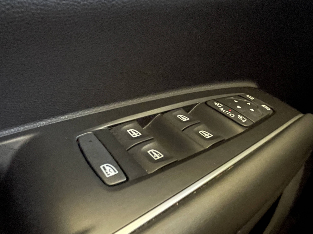 Acheter Renault Koleos 2 Koleos Tce 160 EDC FAP 4x2 - B Initiale Paris 5p occasion dans les concessions du Groupe Faurie