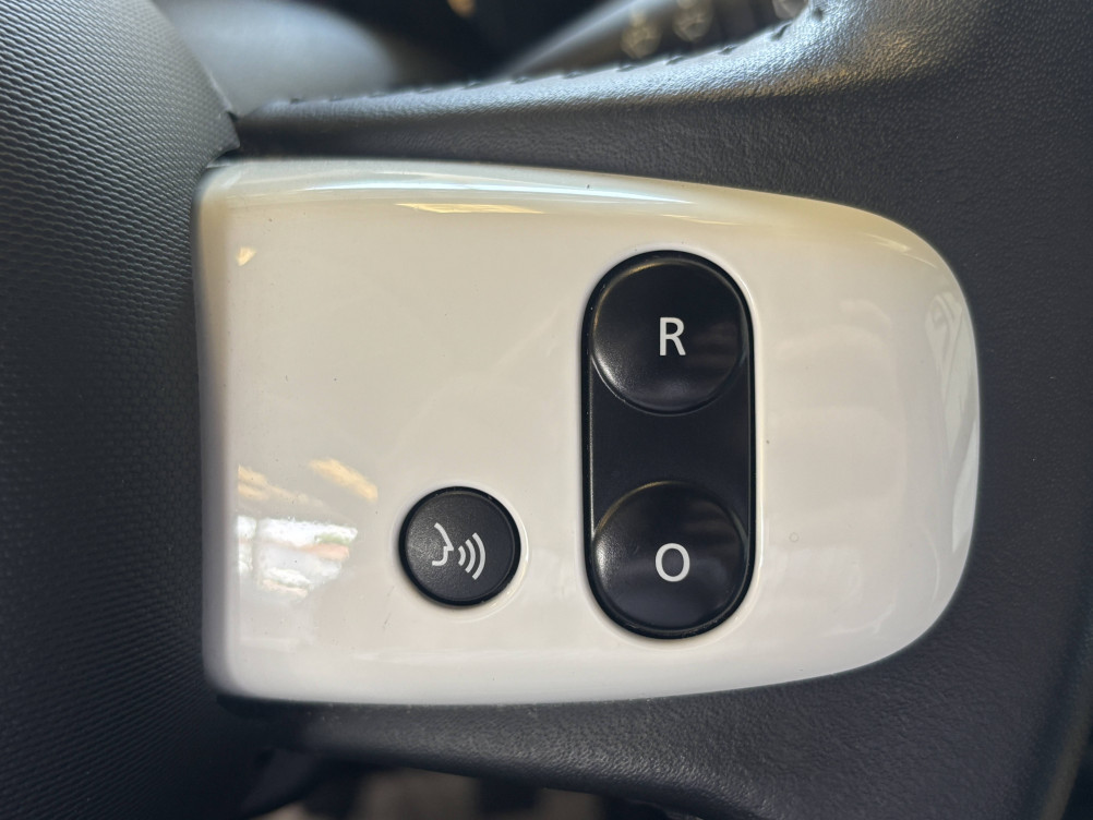 Acheter Renault Twingo 3 Twingo III TCe 95 Intens 5p occasion dans les concessions du Groupe Faurie