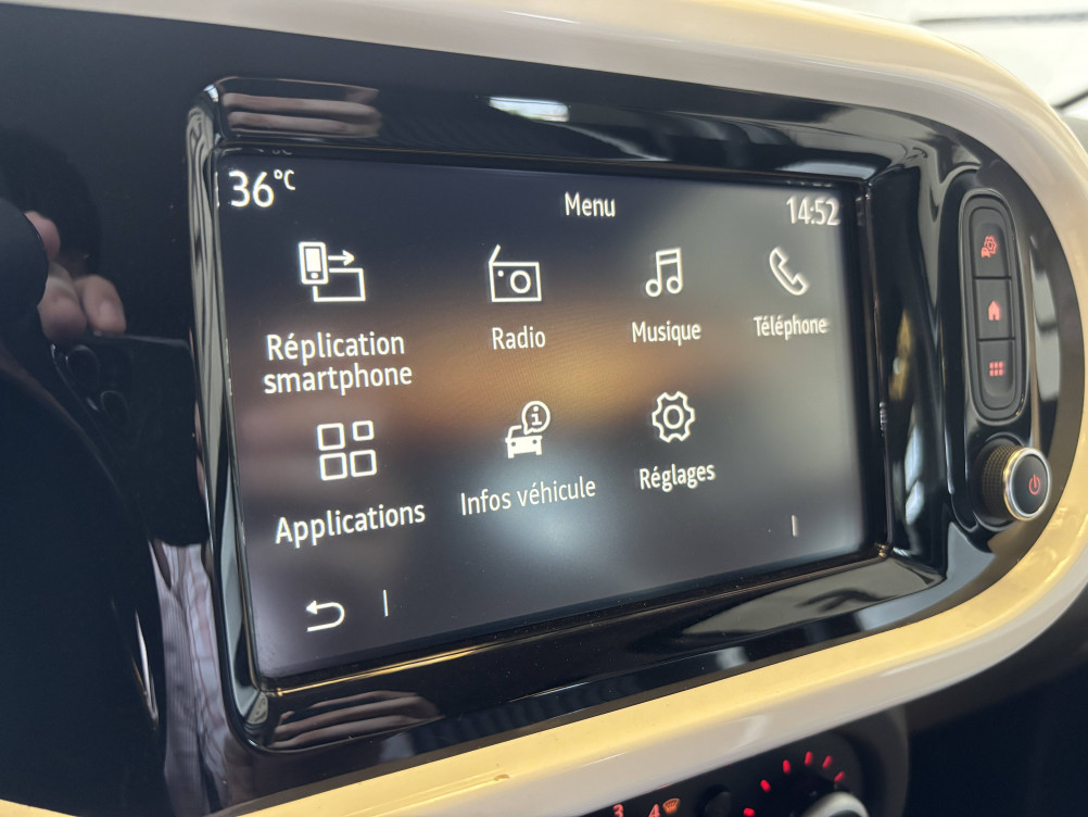 Acheter Renault Twingo 3 Twingo III TCe 95 Intens 5p occasion dans les concessions du Groupe Faurie