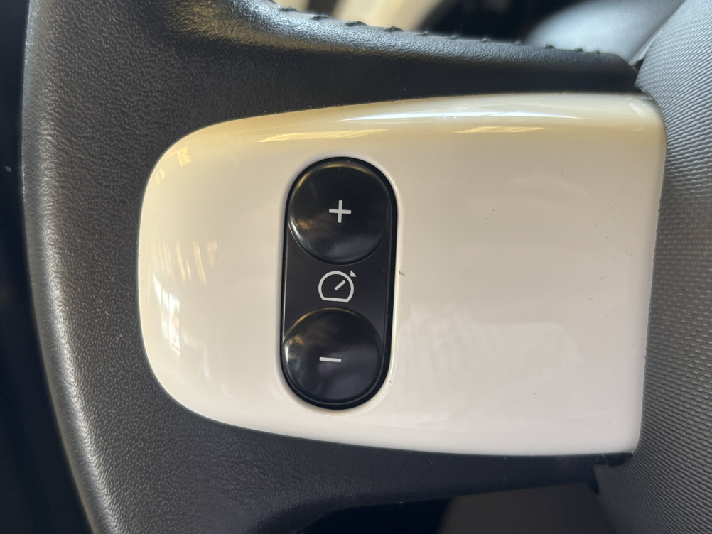 Acheter Renault Twingo 3 Twingo III TCe 95 Intens 5p occasion dans les concessions du Groupe Faurie