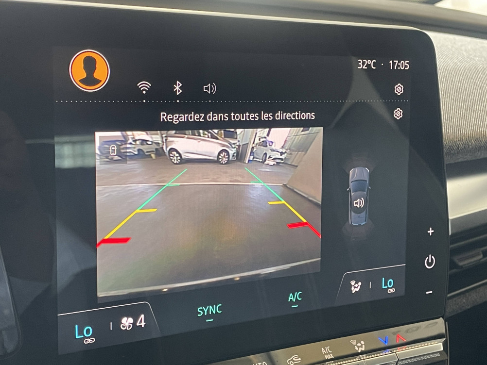 Acheter Renault Megane E-Tech Megane E-Tech EV40 130ch standard charge Equilibre 5p occasion dans les concessions du Groupe Faurie