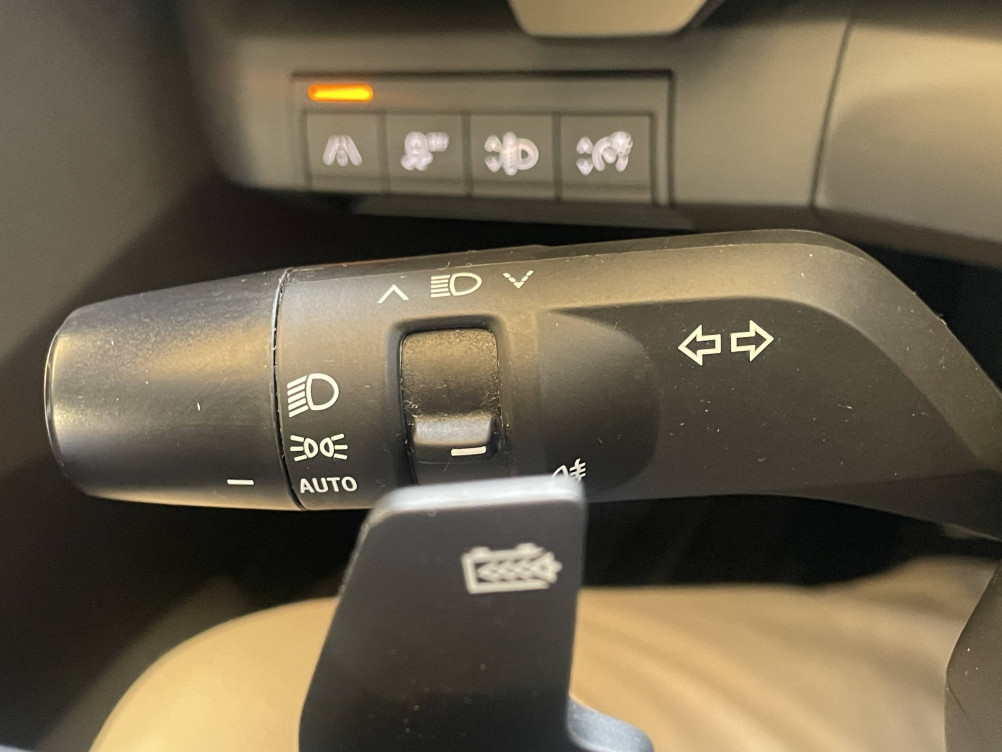 Acheter Renault Megane E-Tech Megane E-Tech EV40 130ch standard charge Equilibre 5p occasion dans les concessions du Groupe Faurie