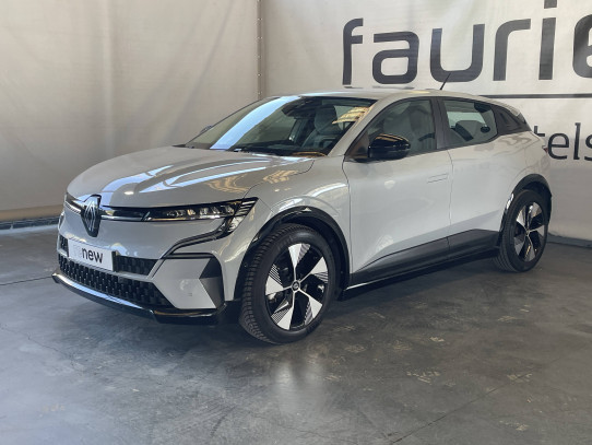 Acheter Renault Megane E-Tech Megane E-Tech EV40 130ch standard charge Equilibre 5p neuve dans les concessions du Groupe Faurie
