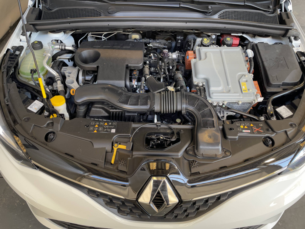 Acheter Renault Clio 5 Clio E-Tech 140 Business 5p occasion dans les concessions du Groupe Faurie