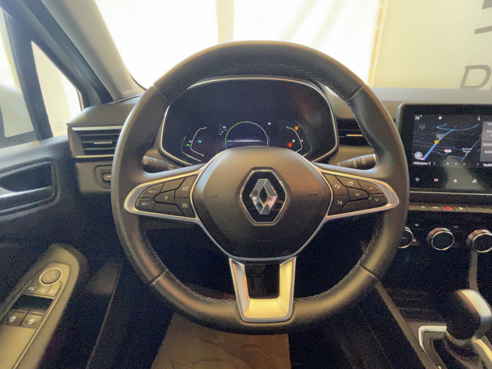 Acheter Renault Clio 5 Clio E-Tech 140 Business 5p occasion dans les concessions du Groupe Faurie