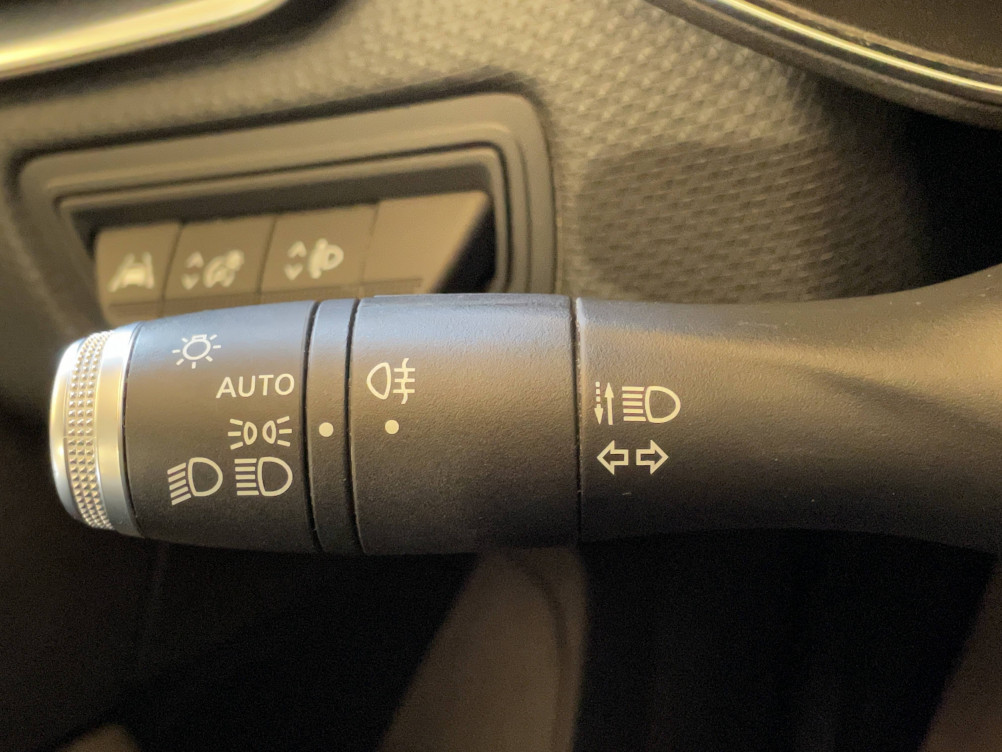 Acheter Renault Clio 5 Clio E-Tech 140 Business 5p occasion dans les concessions du Groupe Faurie