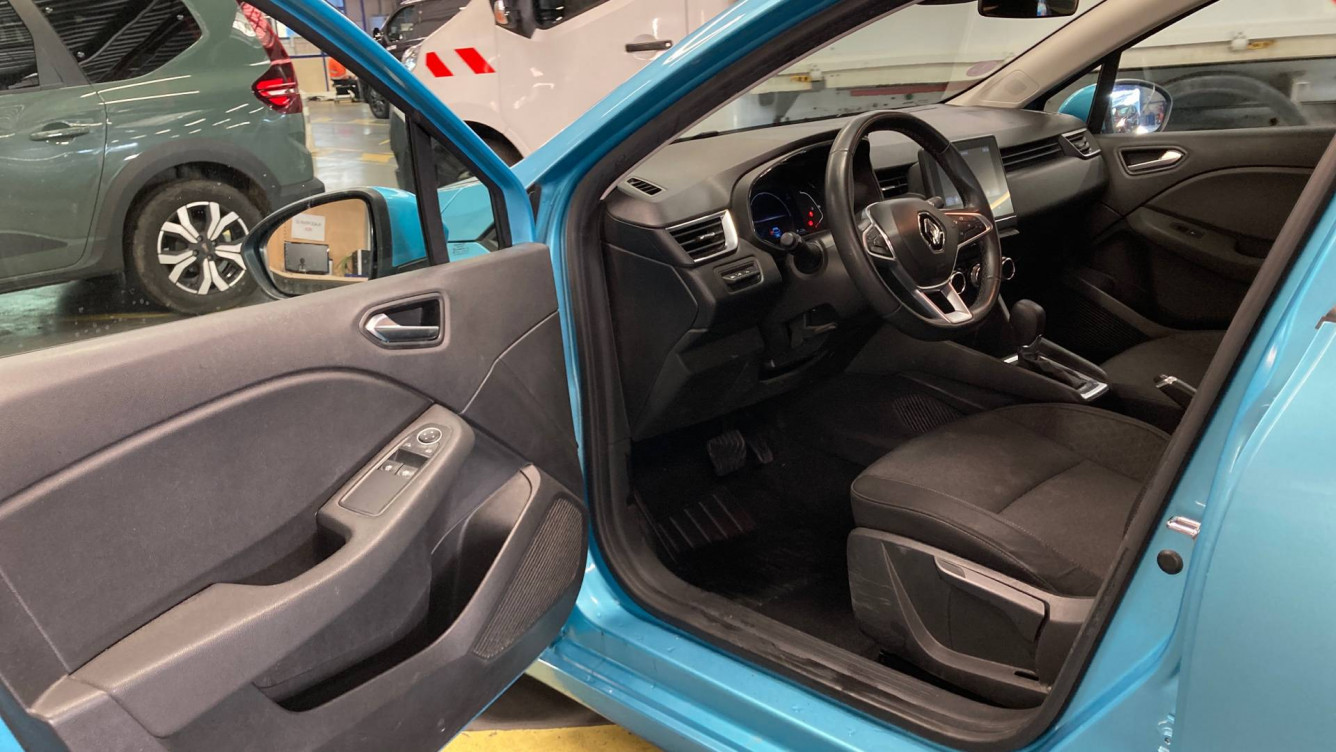 Acheter Renault Clio 5 Clio E-Tech 140 - 21N Business 5p occasion dans les concessions du Groupe Faurie