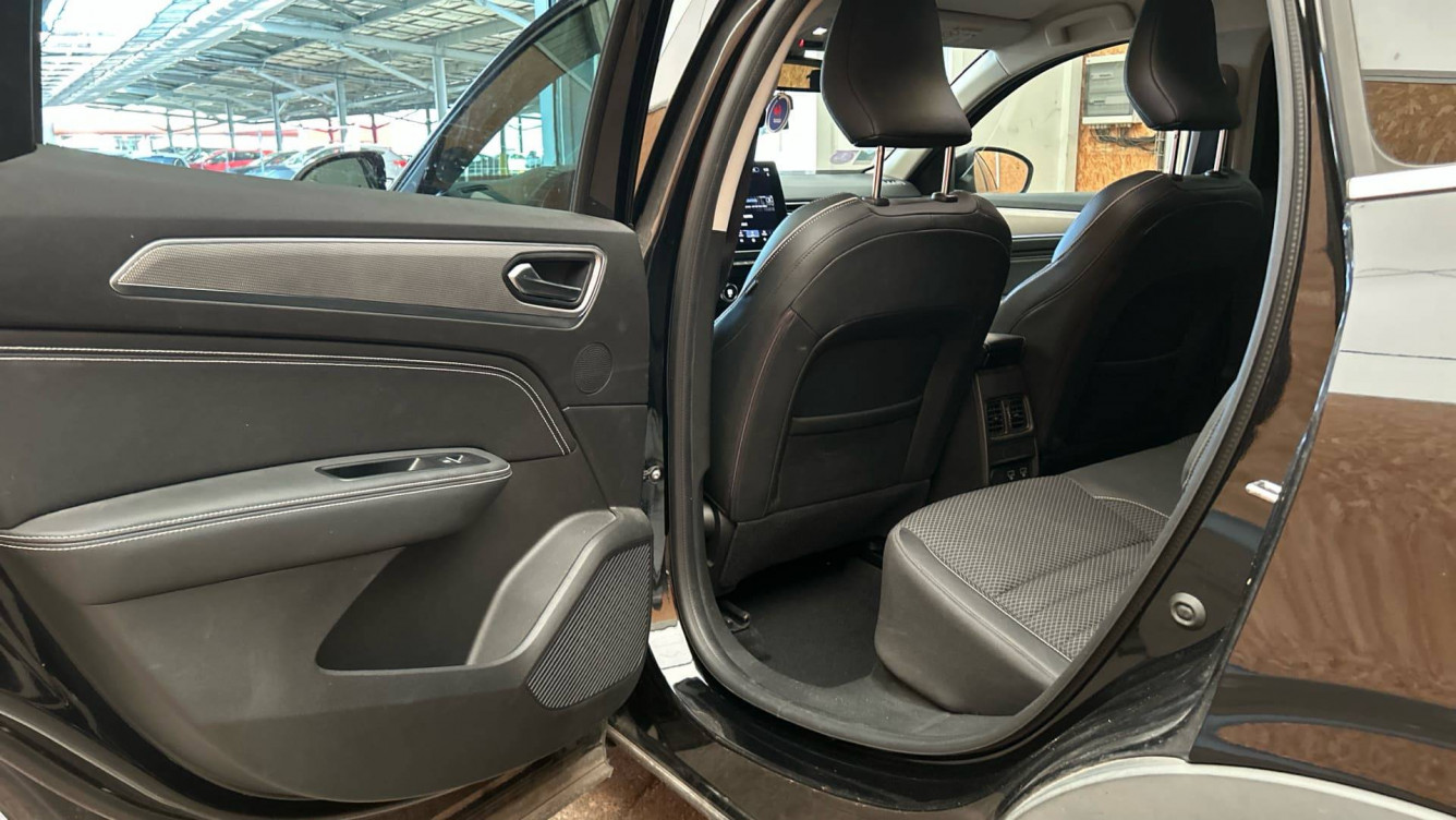 Acheter Renault Arkana Arkana E-Tech 145 - 21B Intens 5p occasion dans les concessions du Groupe Faurie