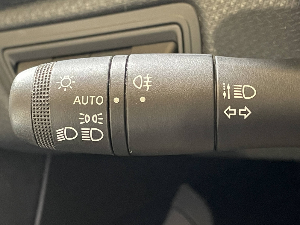 Acheter Renault Clio 5 CLIO SOCIETE E-TECH 140 - 21N BUSINESS REVERSIBLE 5p occasion dans les concessions du Groupe Faurie