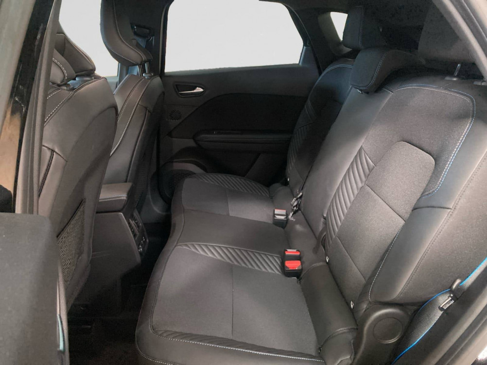 Acheter Renault Captur 2 Captur E-Tech full hybrid 145 ch esprit Alpine 5p occasion dans les concessions du Groupe Faurie