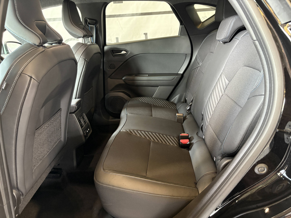 Acheter Renault Captur 2 Captur E-Tech full hybrid 145 ch esprit Alpine 5p occasion dans les concessions du Groupe Faurie