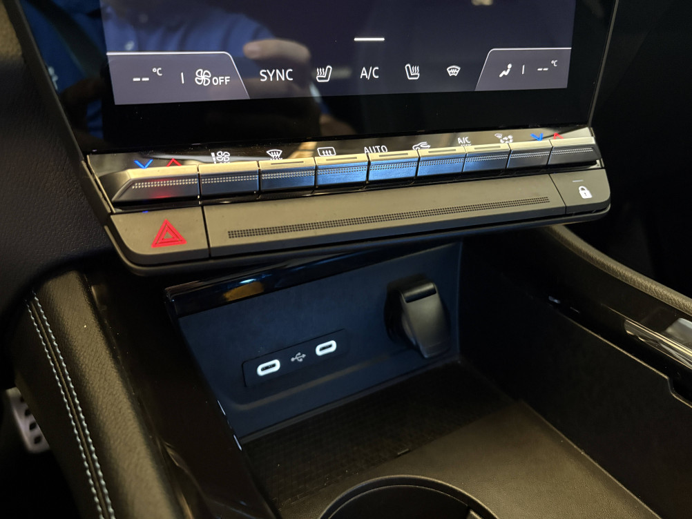 Acheter Renault Espace 6 Espace E-Tech hybrid 200 esprit Alpine 5p occasion dans les concessions du Groupe Faurie