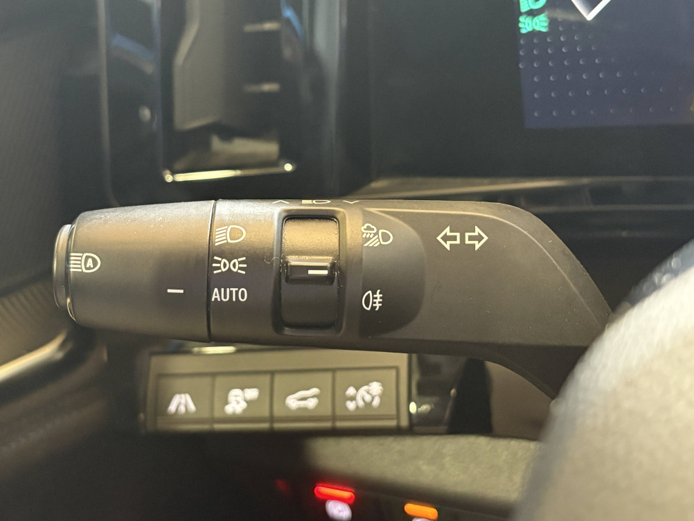 Acheter Renault Espace 6 Espace E-Tech hybrid 200 esprit Alpine 5p occasion dans les concessions du Groupe Faurie