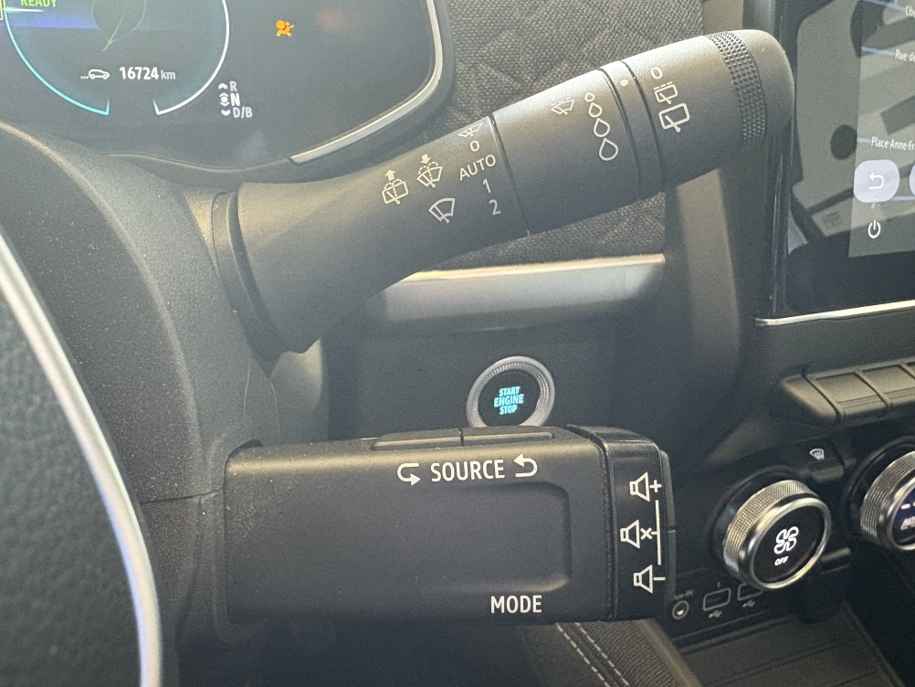 Acheter Renault Zoe Zoe R135 - MY22 Iconic 5p occasion dans les concessions du Groupe Faurie