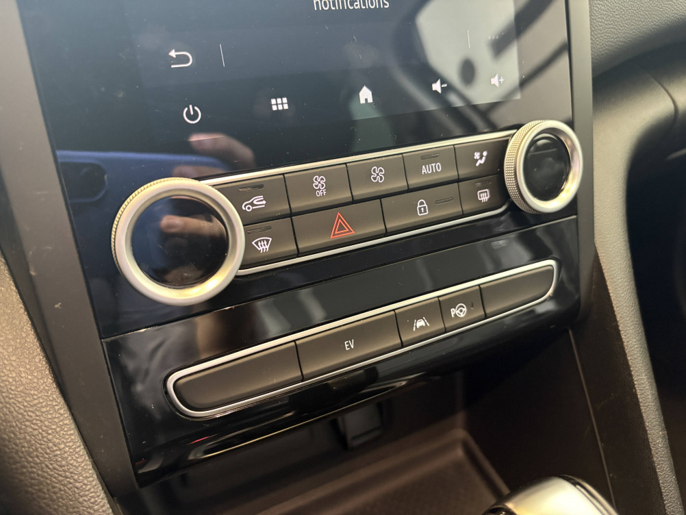Acheter Renault Megane 4 Mégane IV Estate E-TECH Plug-In Hybride 160 - 21N Intens 5p occasion dans les concessions du Groupe Faurie