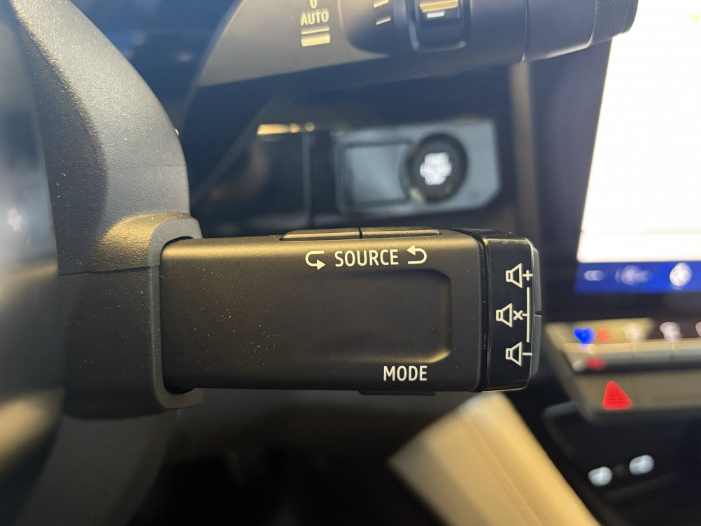 Acheter Renault Espace 6 Espace E-Tech full hybrid 200 GSR2 Iconic 5p occasion dans les concessions du Groupe Faurie