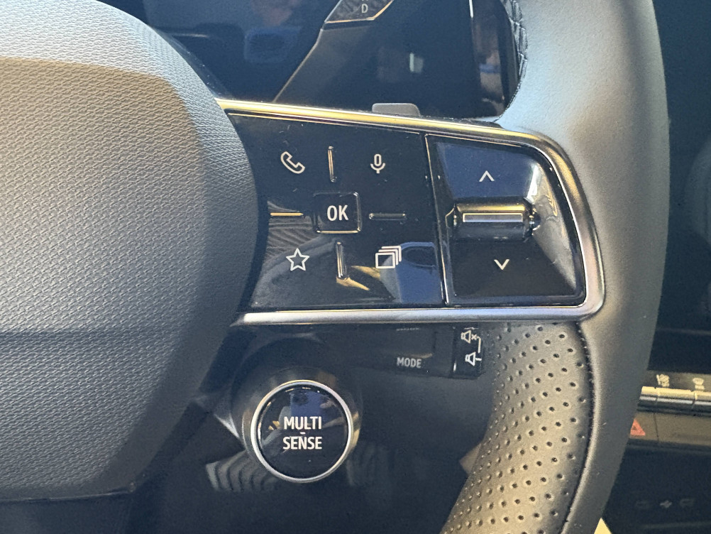 Acheter Renault Espace 6 Espace E-Tech full hybrid 200 GSR2 Iconic 5p occasion dans les concessions du Groupe Faurie