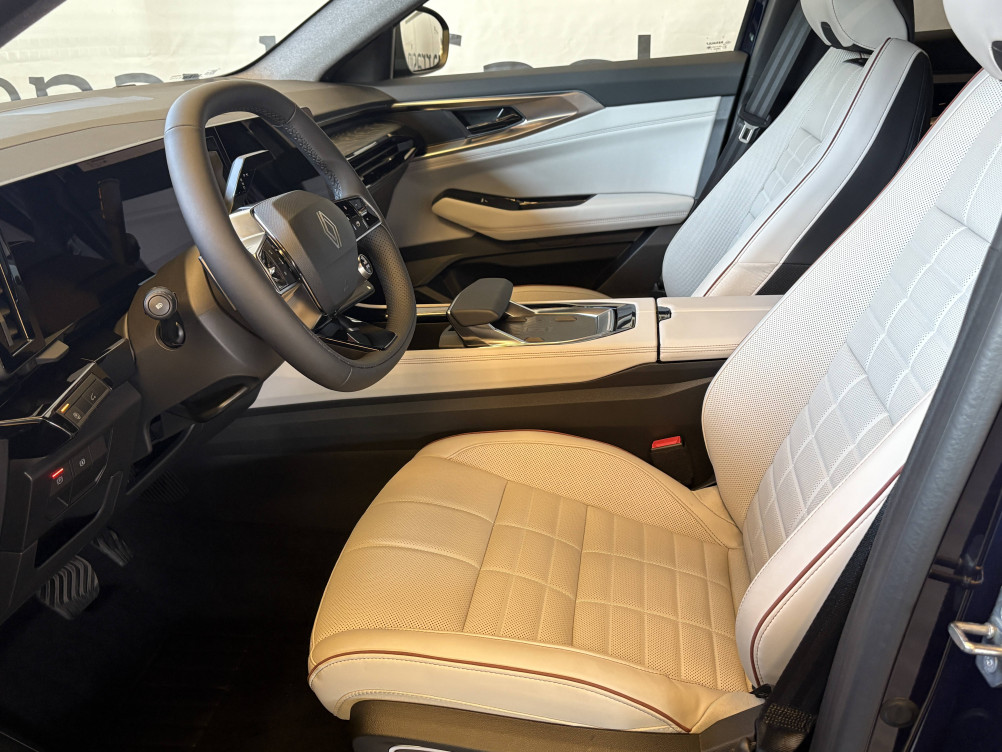 Acheter Renault Espace 6 Espace E-Tech full hybrid 200 GSR2 Iconic 5p occasion dans les concessions du Groupe Faurie