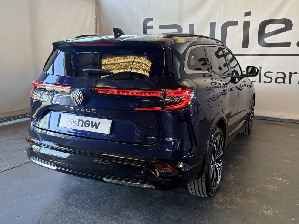 Acheter Renault Espace 6 Espace E-Tech full hybrid 200 GSR2 Iconic 5p occasion dans les concessions du Groupe Faurie