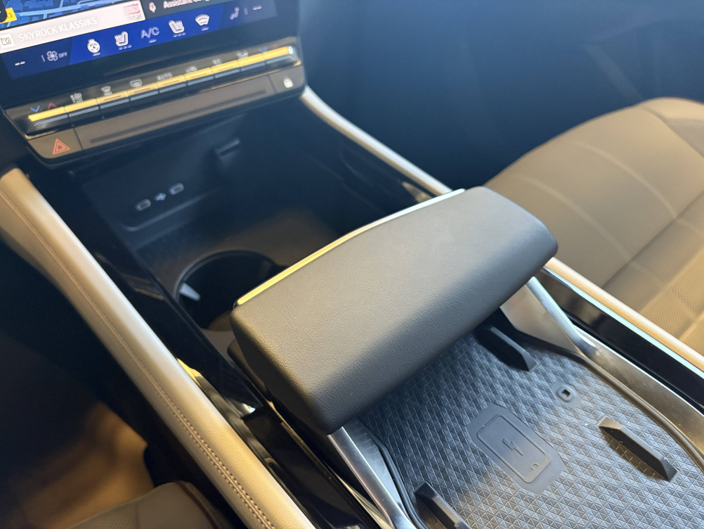 Acheter Renault Espace 6 Espace E-Tech full hybrid 200 GSR2 Iconic 5p occasion dans les concessions du Groupe Faurie