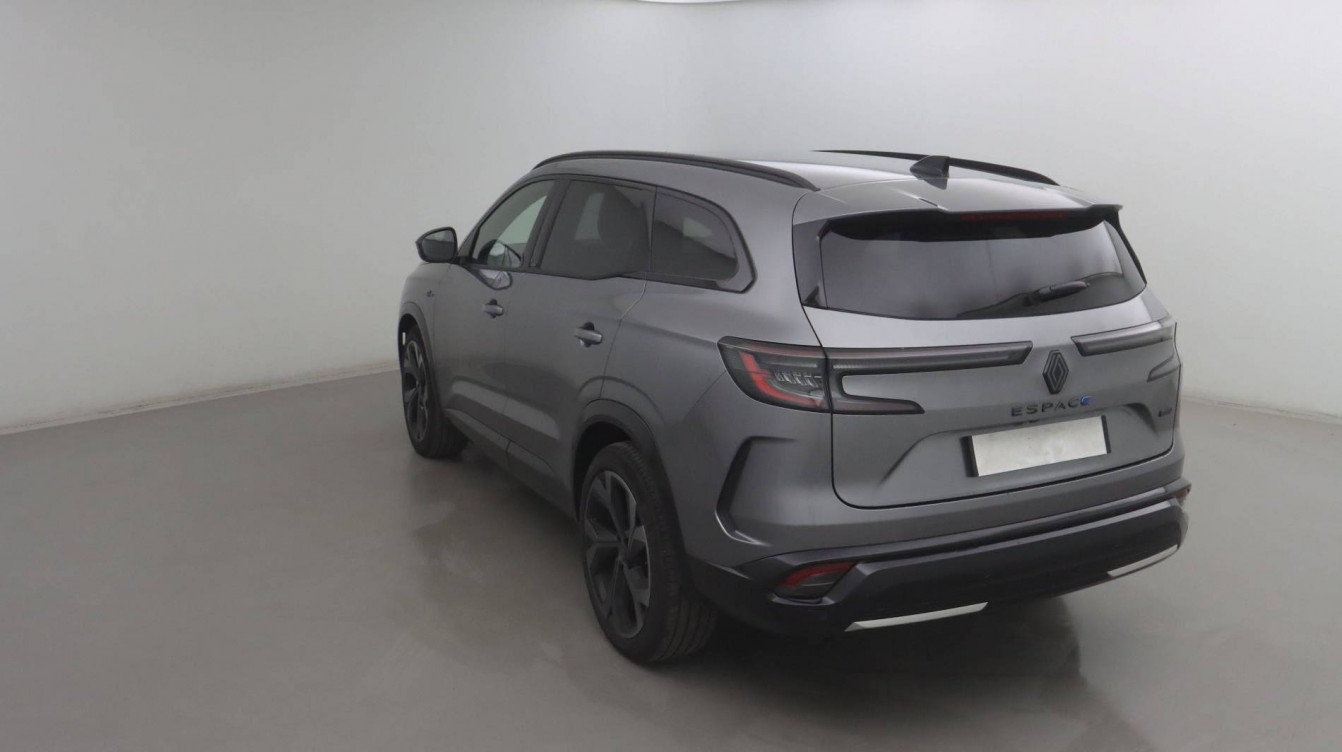 Acheter Renault Espace 6 Espace E-Tech full hybrid 200 GSR2 esprit Alpine 5p occasion dans les concessions du Groupe Faurie