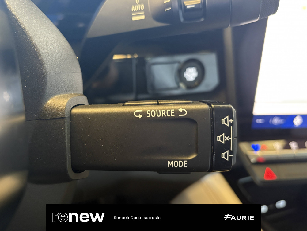 Acheter Renault Espace 6 Espace E-Tech full hybrid 200 GSR2 Iconic 5p occasion dans les concessions du Groupe Faurie