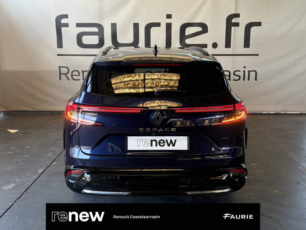 Acheter Renault Espace 6 Espace E-Tech full hybrid 200 GSR2 Iconic 5p occasion dans les concessions du Groupe Faurie