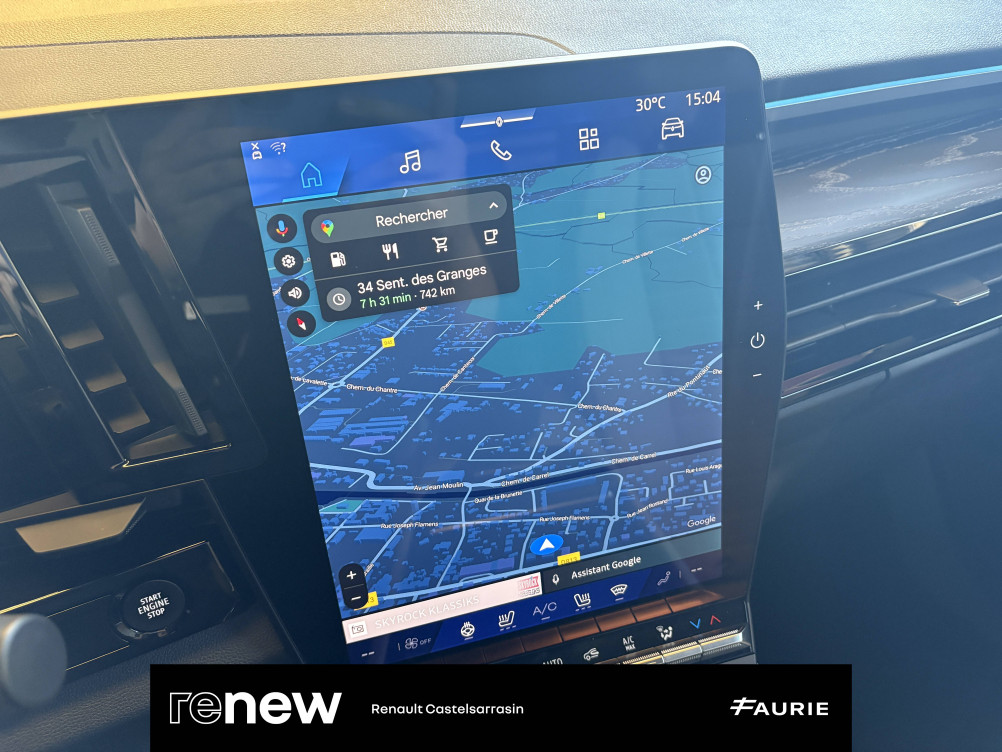 Acheter Renault Espace 6 Espace E-Tech full hybrid 200 GSR2 Iconic 5p occasion dans les concessions du Groupe Faurie