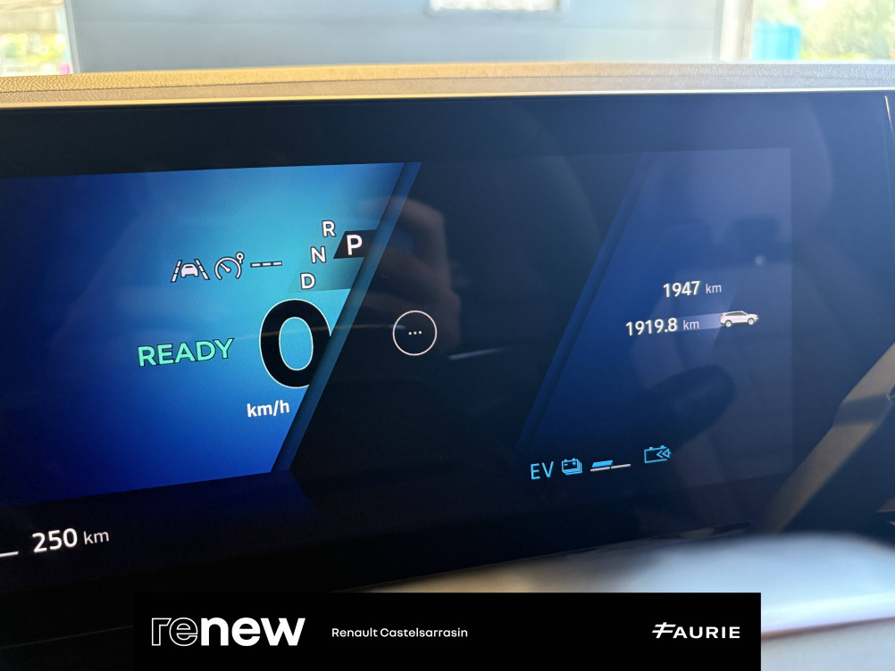 Acheter Renault Espace 6 Espace E-Tech full hybrid 200 GSR2 Iconic 5p occasion dans les concessions du Groupe Faurie