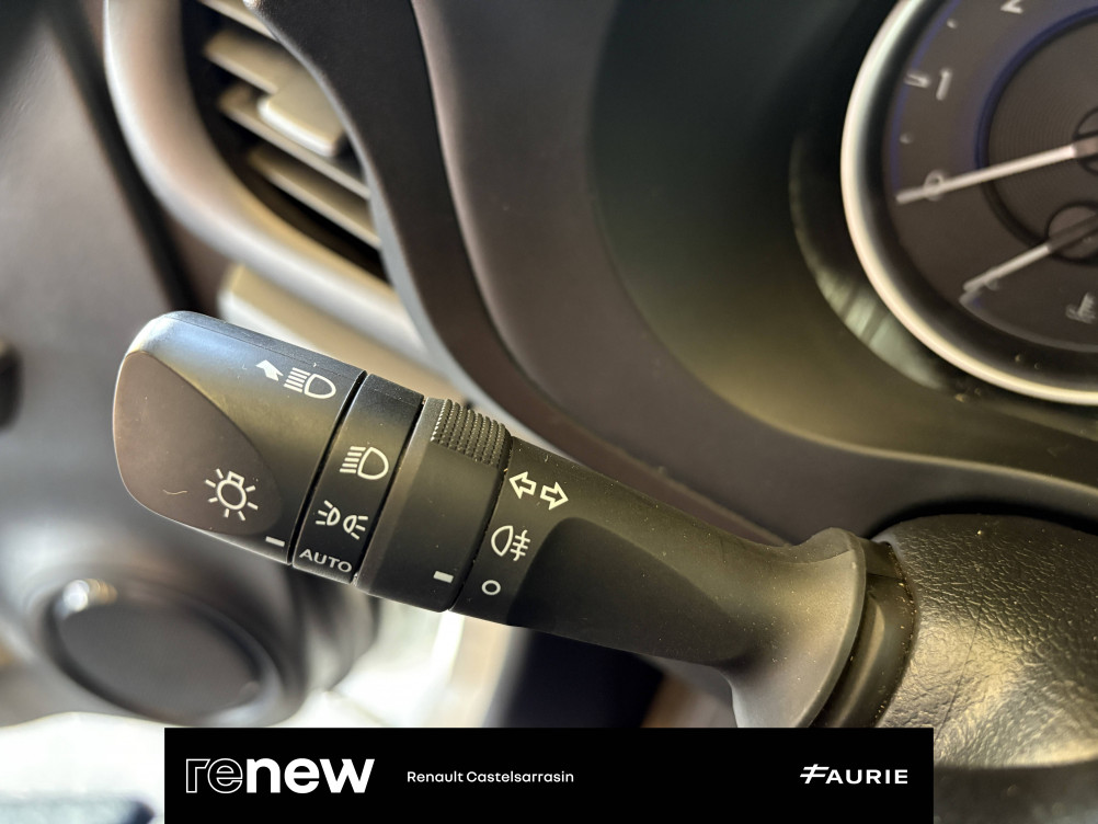 Acheter Toyota Hilux 8 HILUX SIMPLE CABINE 4WD 2.4L 150 D-4D LECAP 2p occasion dans les concessions du Groupe Faurie