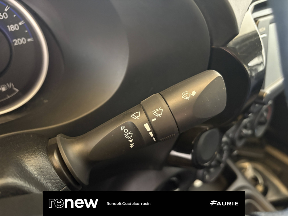 Acheter Toyota Hilux 8 HILUX SIMPLE CABINE 4WD 2.4L 150 D-4D LECAP 2p occasion dans les concessions du Groupe Faurie