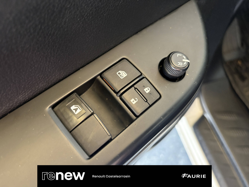 Acheter Toyota Hilux 8 HILUX SIMPLE CABINE 4WD 2.4L 150 D-4D LECAP 2p occasion dans les concessions du Groupe Faurie