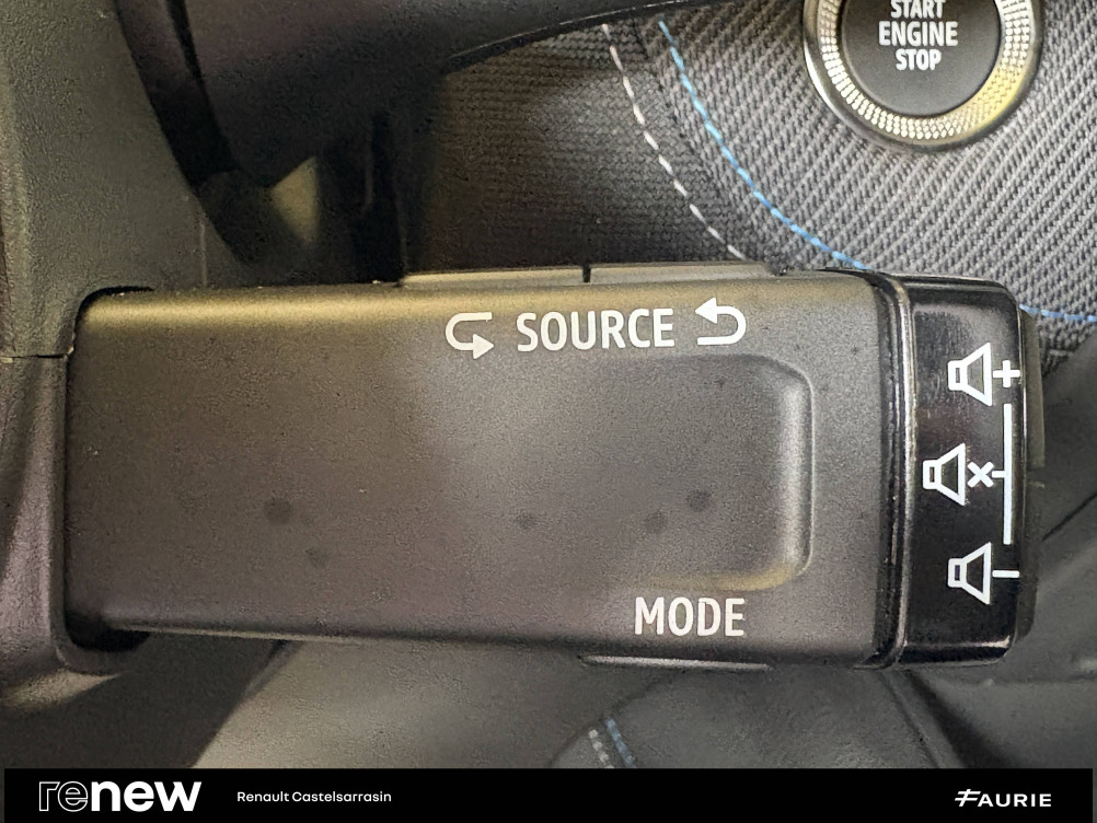 Acheter Renault Captur 2 Captur E-Tech full hybrid 145 ch esprit Alpine 5p occasion dans les concessions du Groupe Faurie