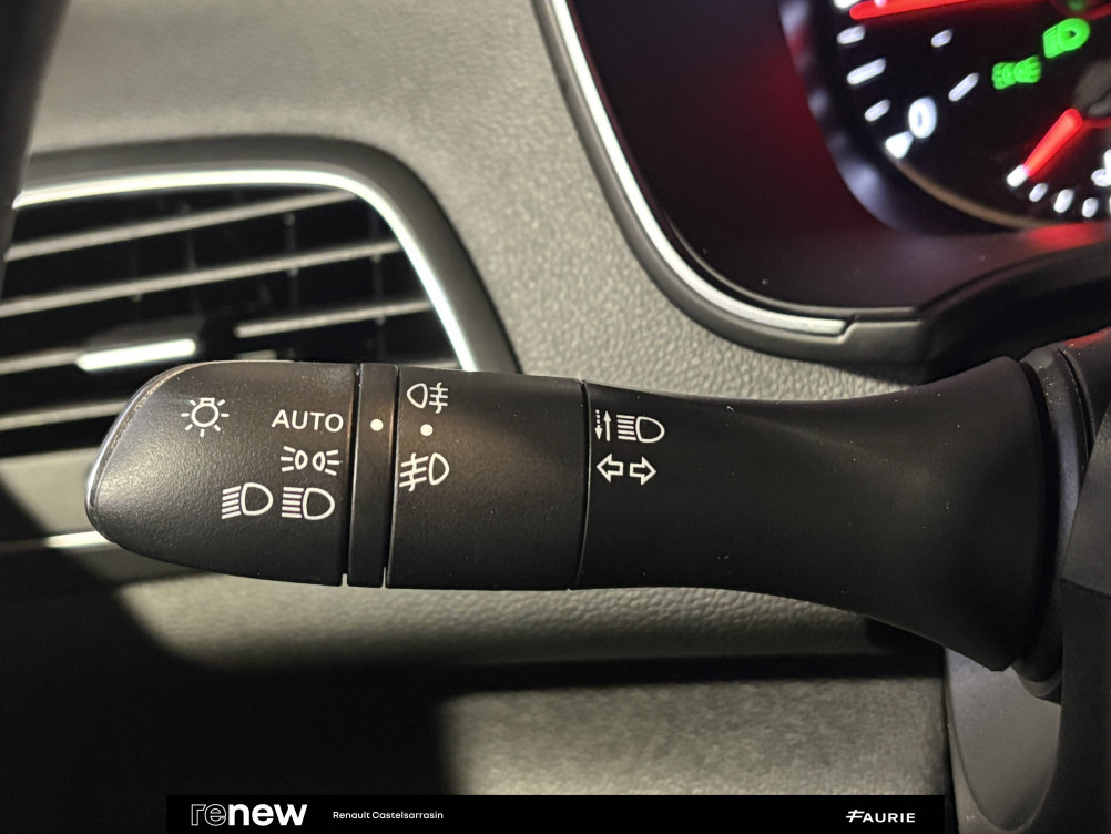 Acheter Renault Megane 4 Mégane IV Berline Blue dCi 115 - 21N Business 5p occasion dans les concessions du Groupe Faurie