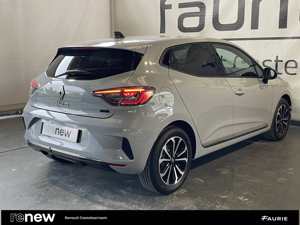 Acheter Renault Clio 5 Clio E-Tech full hybrid 145 ch GSR2 Techno 5p occasion dans les concessions du Groupe Faurie