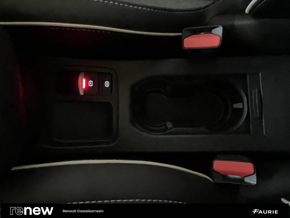 Acheter Renault Clio 5 Clio E-Tech full hybrid 145 ch GSR2 Techno 5p occasion dans les concessions du Groupe Faurie