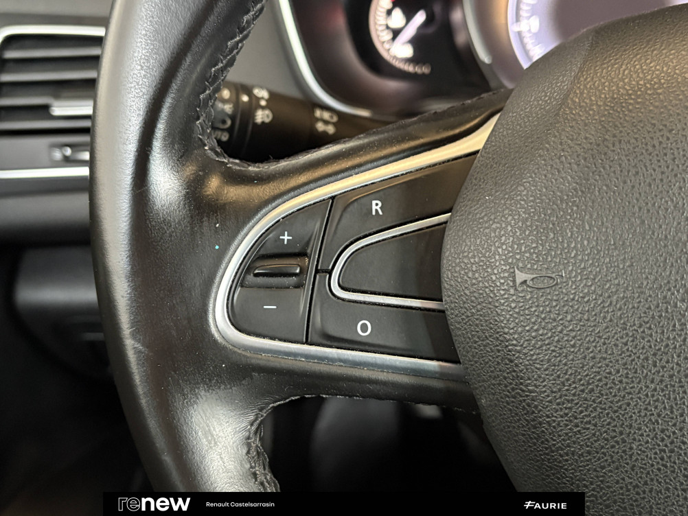 Acheter Renault Megane 4 Mégane IV Berline TCe 130 Energy Intens 5p occasion dans les concessions du Groupe Faurie