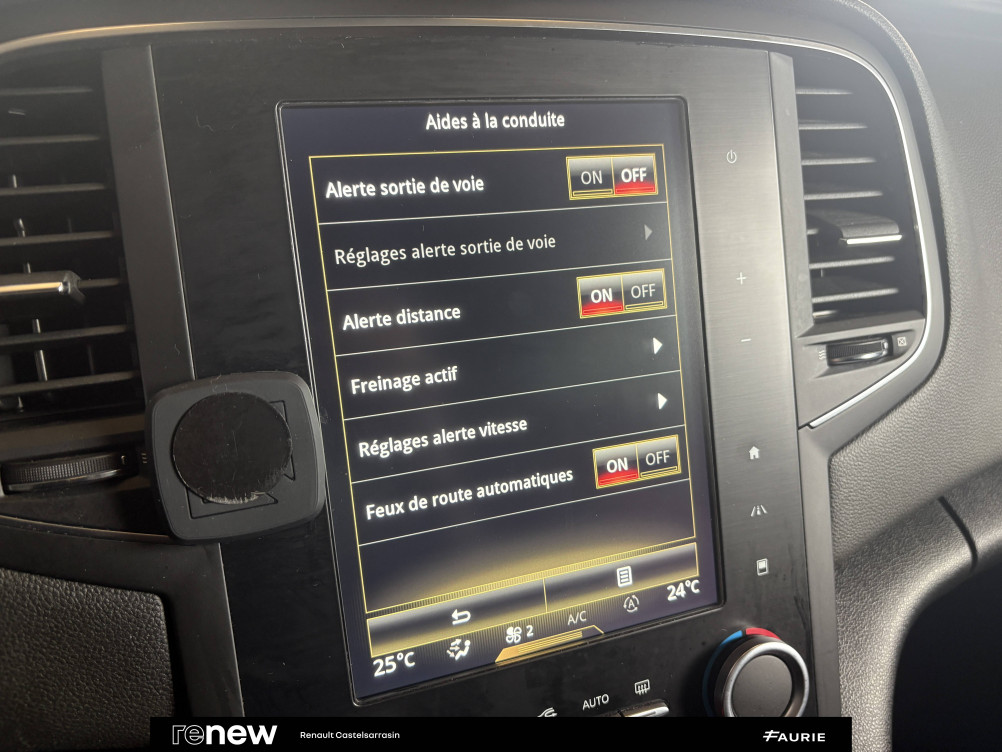 Acheter Renault Megane 4 Mégane IV Berline TCe 130 Energy Intens 5p occasion dans les concessions du Groupe Faurie