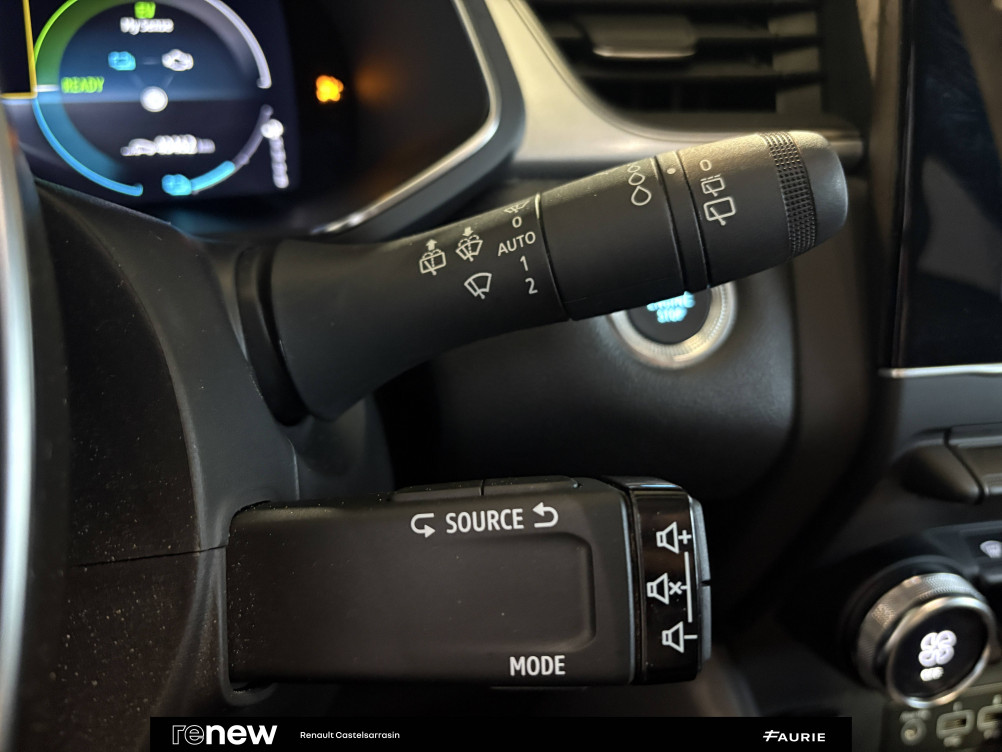 Acheter Renault Captur 2 Captur E-Tech full hybrid 145 Techno fast track 5p occasion dans les concessions du Groupe Faurie