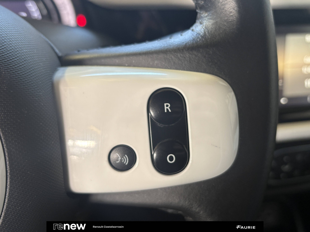 Acheter Renault Twingo 3 Twingo III TCe 95 EDC Intens 5p occasion dans les concessions du Groupe Faurie