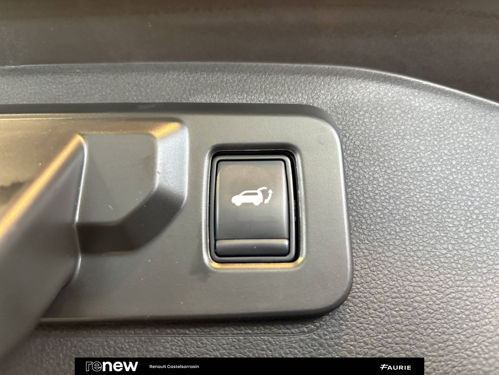 Acheter Renault Espace 6 Espace E-Tech full hybrid 200 GSR2 Iconic 5p occasion dans les concessions du Groupe Faurie