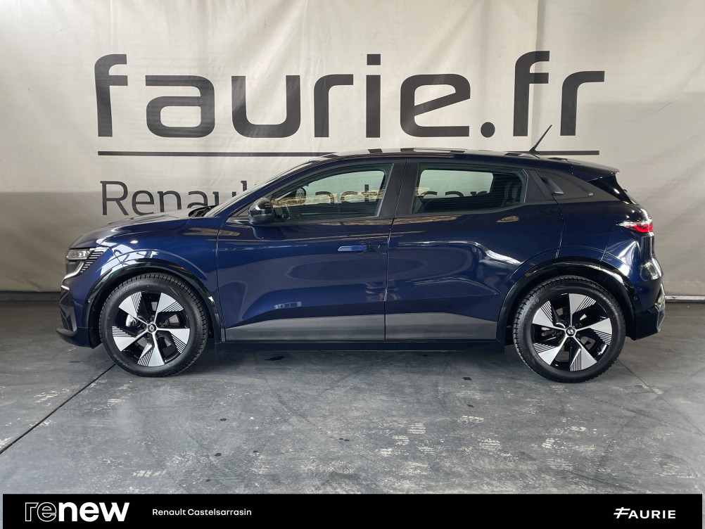 Acheter Renault Megane E-Tech Megane E-Tech EV40 130ch standard charge Equilibre 5p occasion dans les concessions du Groupe Faurie