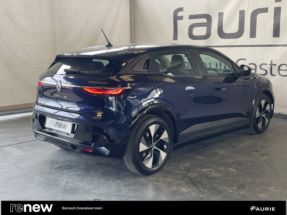 Acheter Renault Megane E-Tech Megane E-Tech EV40 130ch standard charge Equilibre 5p occasion dans les concessions du Groupe Faurie