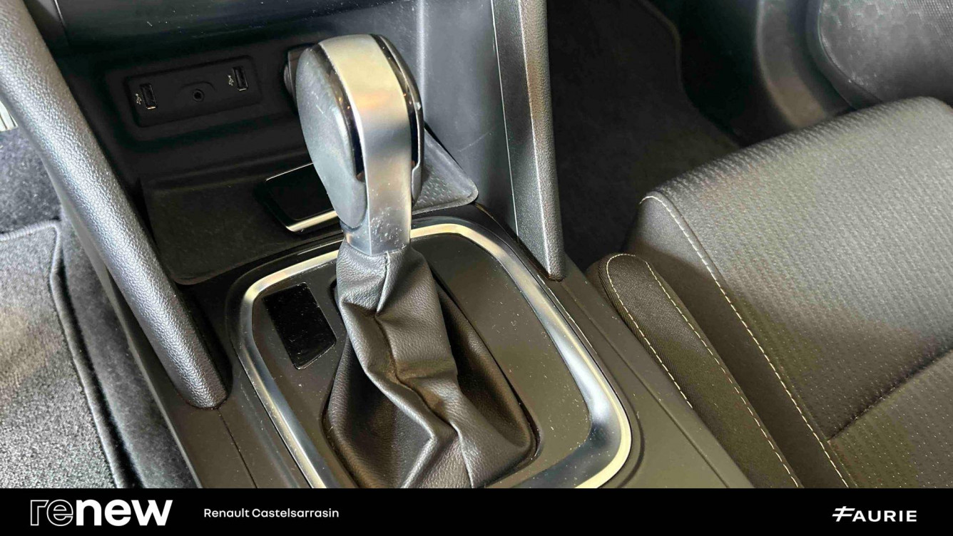 Acheter Renault Megane 4 Mégane IV Berline Blue dCi 115 EDC Business 5p occasion dans les concessions du Groupe Faurie