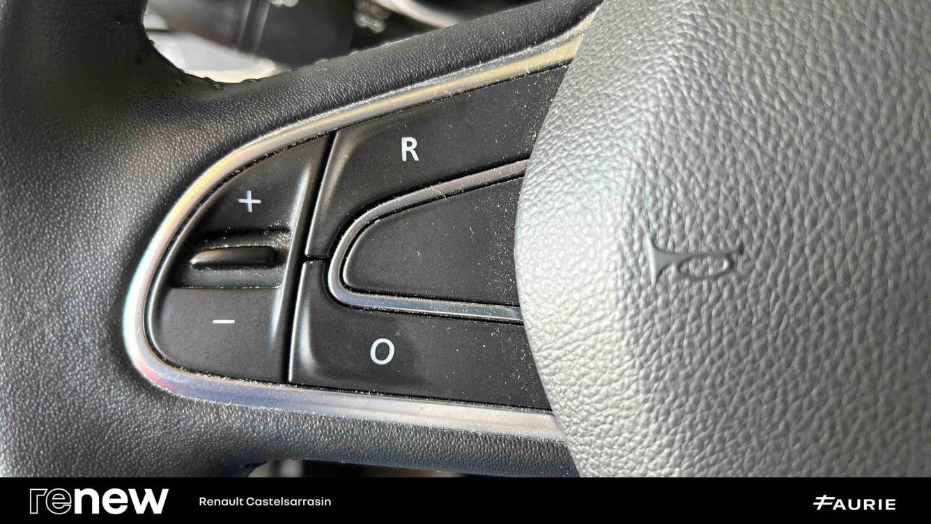 Acheter Renault Megane 4 Mégane IV Berline Blue dCi 115 EDC Business 5p occasion dans les concessions du Groupe Faurie