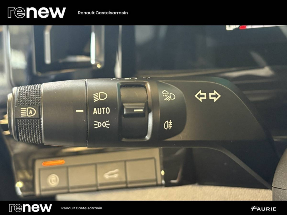 Acheter Renault Espace 6 Espace E-Tech full hybrid 200 5pl Iconic 5p occasion dans les concessions du Groupe Faurie